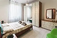 Temporary House - Milan City Center Apartment